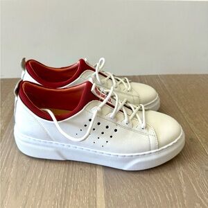 Samuel Hubbard women’s sneakers size 7 white NEW